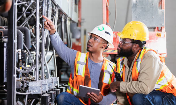 Best Circuit Breaker Repair  in Oberlin, KS